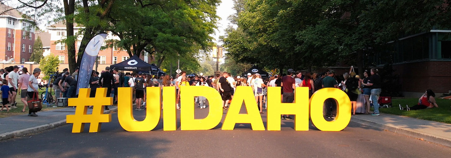 #UIDAHO logo on campus