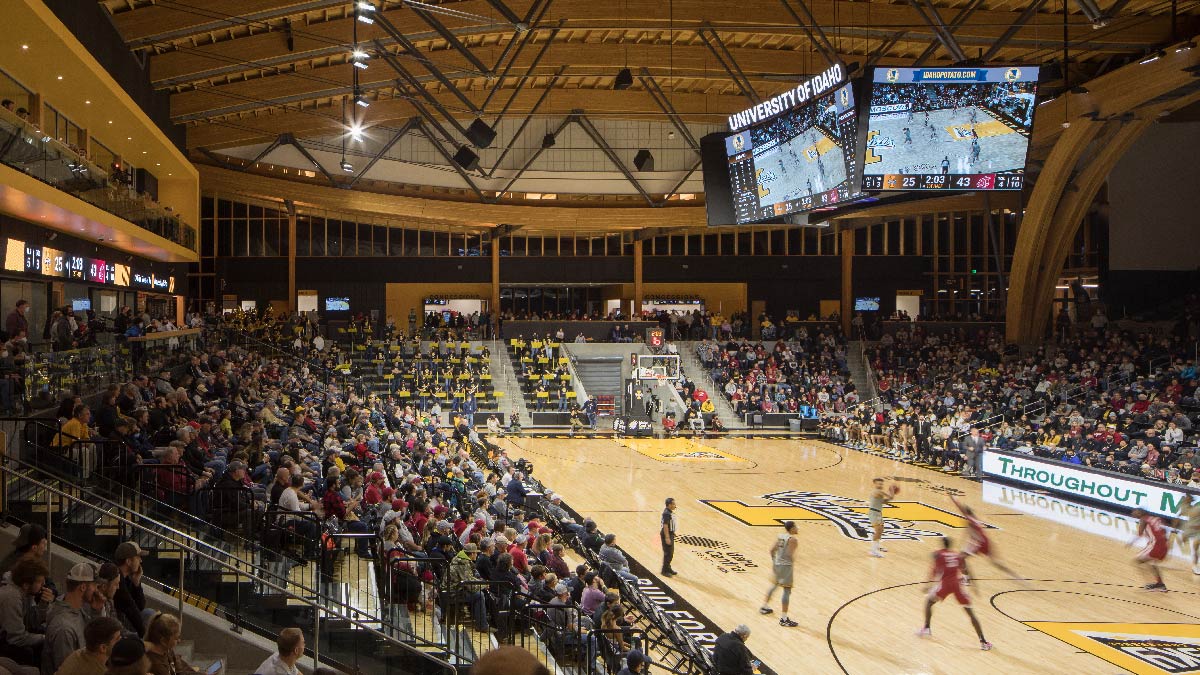 Gallery of University of Idaho Central Credit Union Arena / Opsis