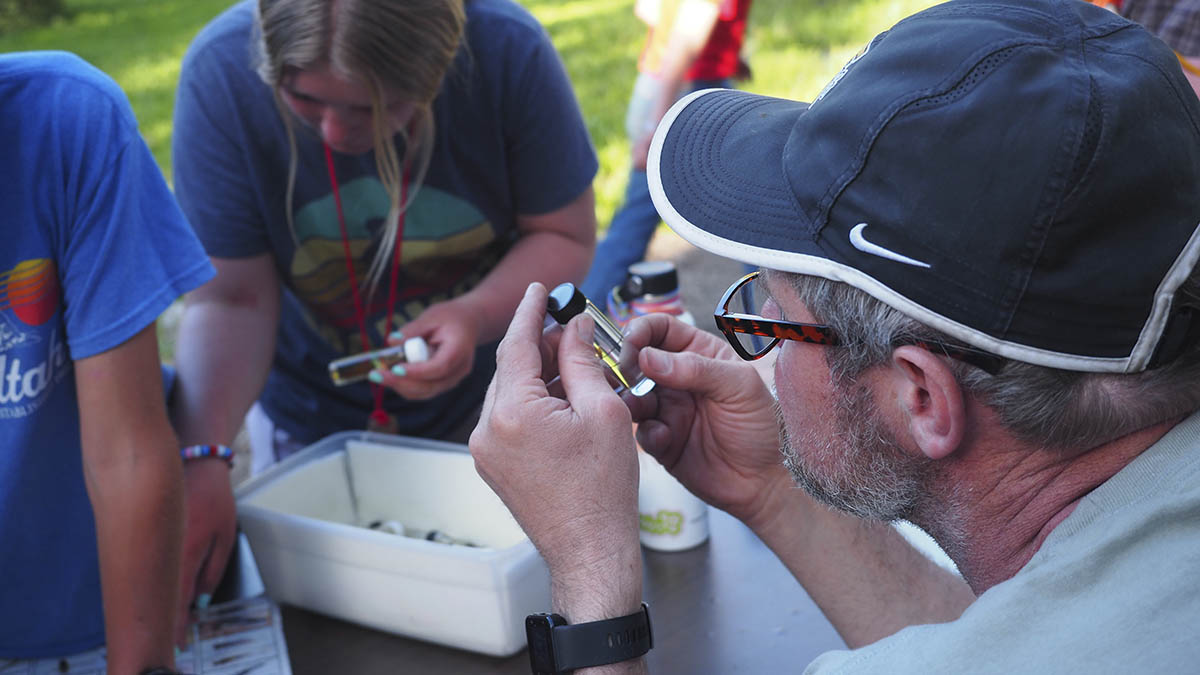 Water macroinvertebrate identification with Jim.