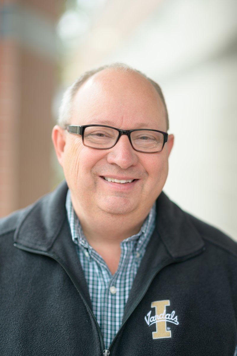 Lee Ostrom