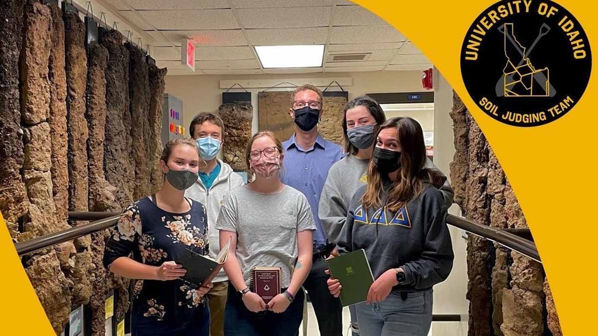 The 2022 Soil Judging Team (l-r): Makayla Greany, Carson Sass, Abigail Crawford, coach Paul Tietz, Olivia Redmond and Ellie McKnight. Not pictured: Emily Elfering.