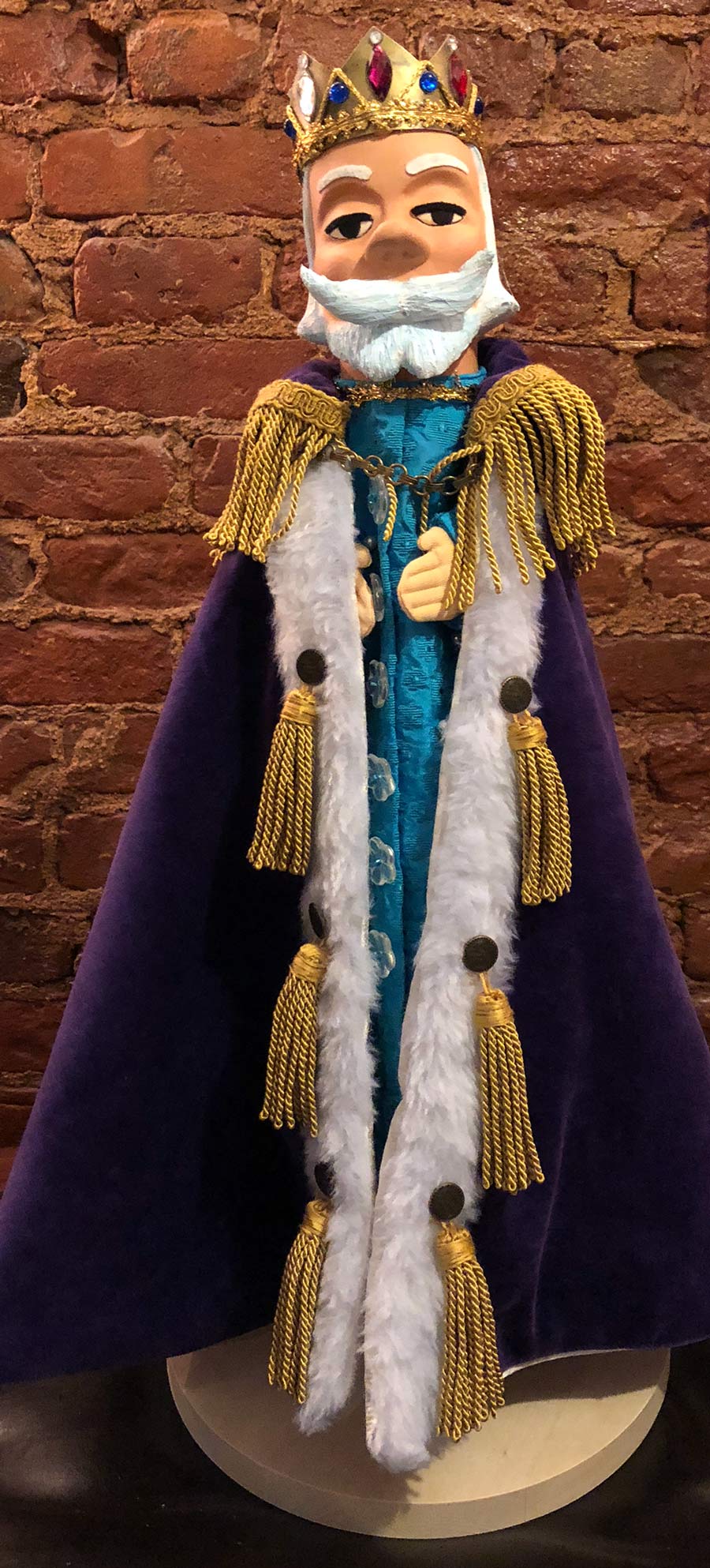 Replica King Friday puppet