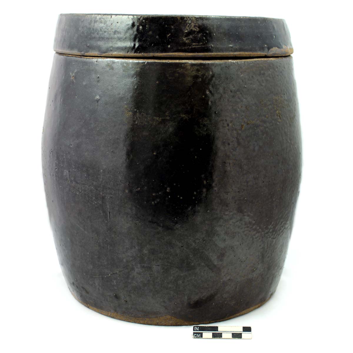 Barrel jar and lid, Chinese brown-glazed stoneware. 