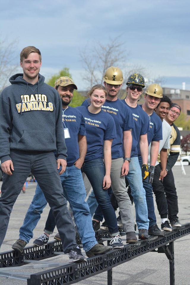 2016-17 ASCE steel bridge and team members
