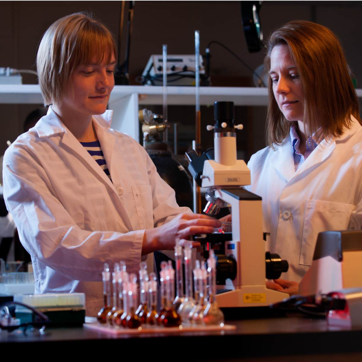 Faculty Tanya Miura with student Elizabeth Brandon for the college of science.