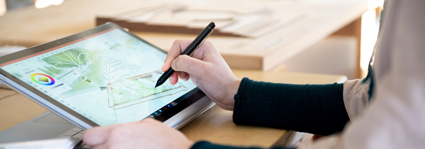 A student uses a tablet.