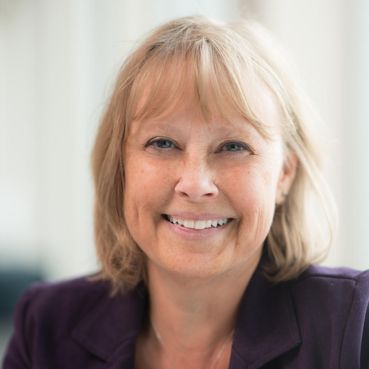 Margo Holthaus headshot