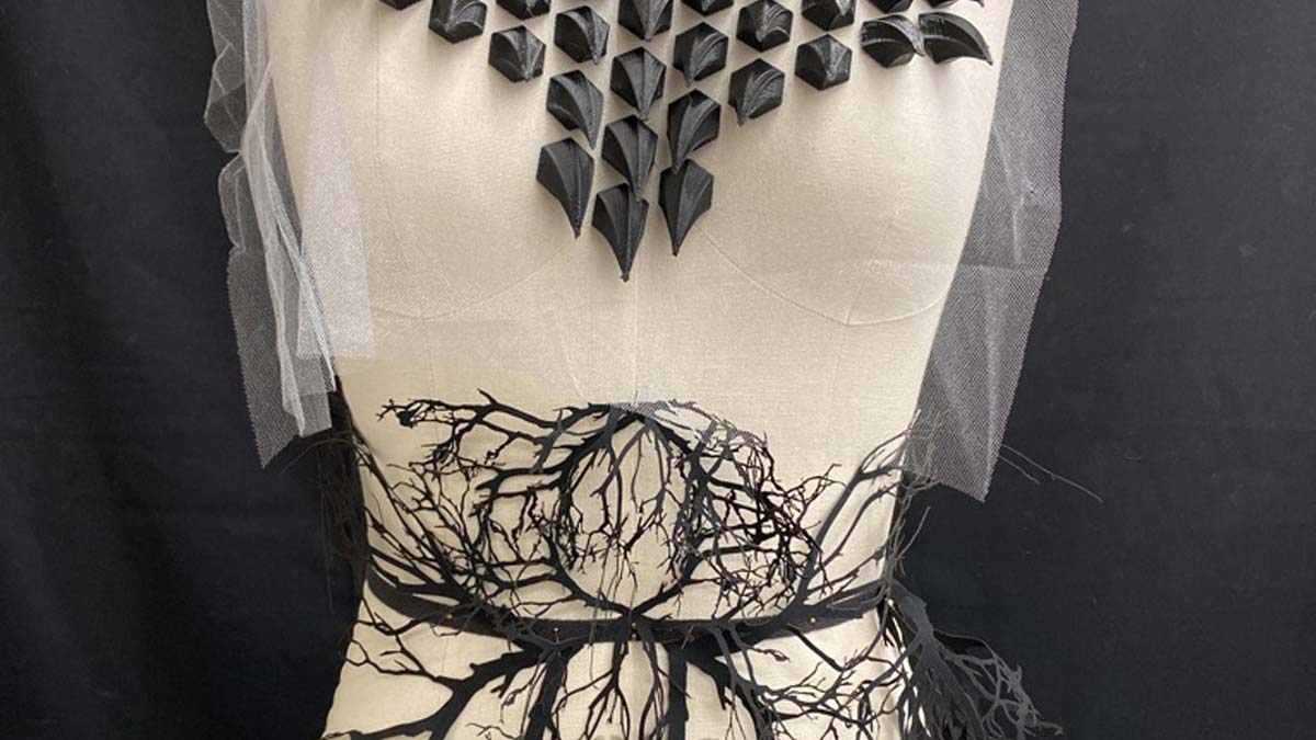 Examples of 3D printing on fabric and fine laser cutting.
