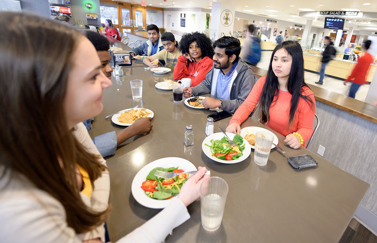 Students at the university of Idaho Wallace HUB food court