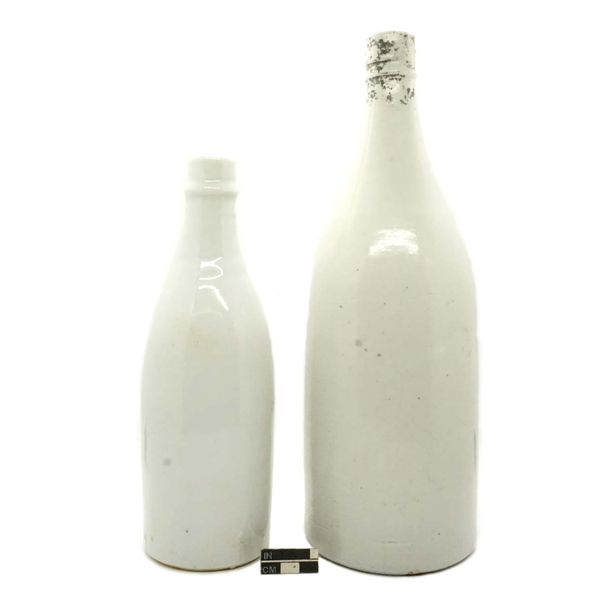 Sake bottles (saka-bin), ceramic.