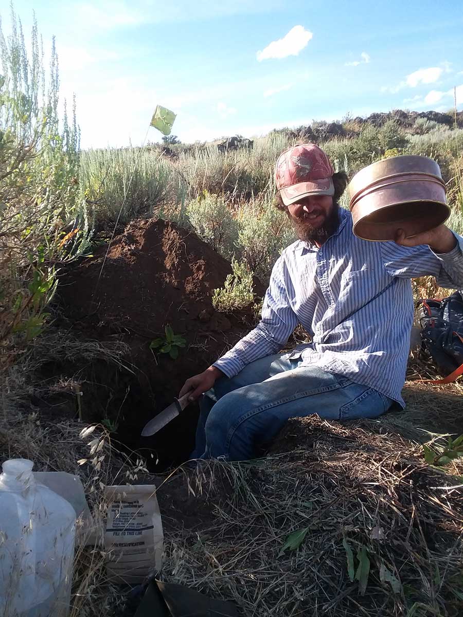 Ebbers digging a soil pit
